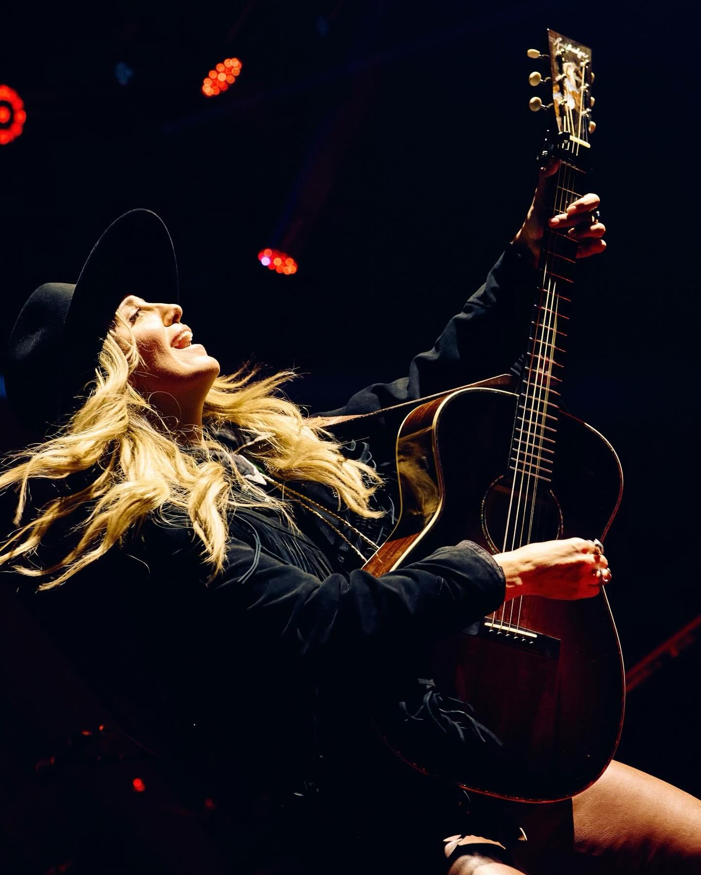 lainey wilson facebook