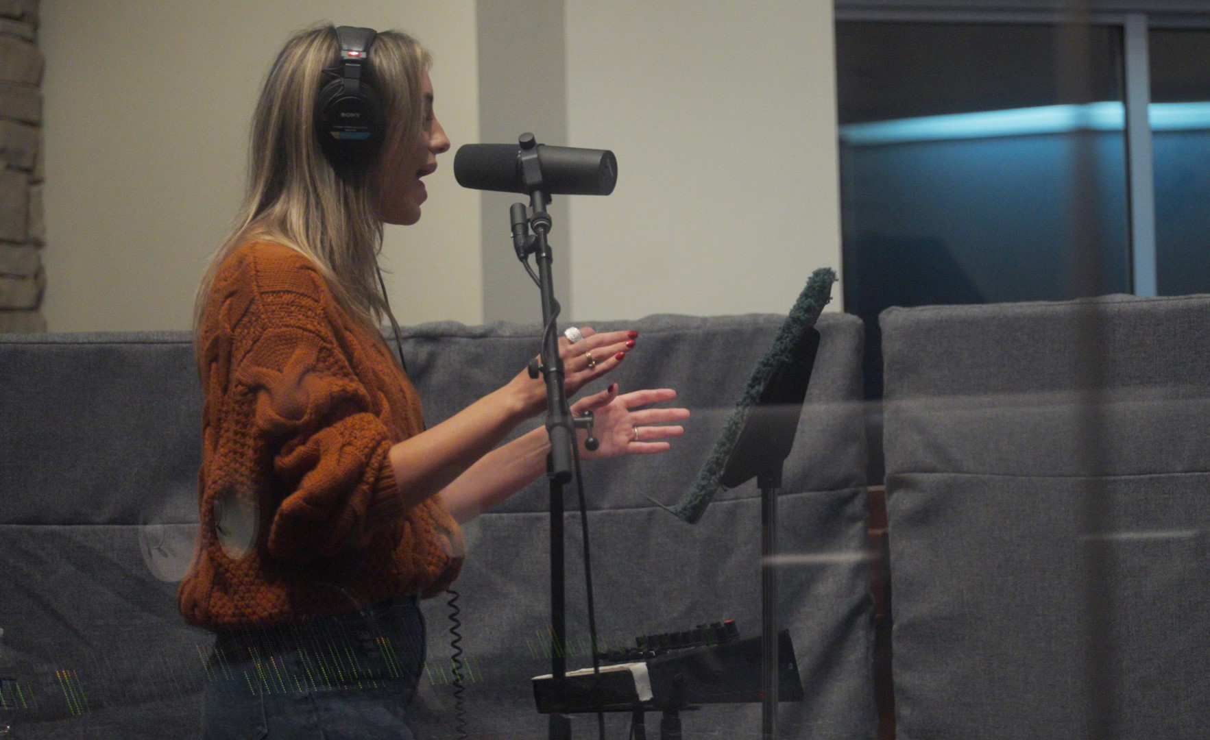 bu still 007 00061421 mm r