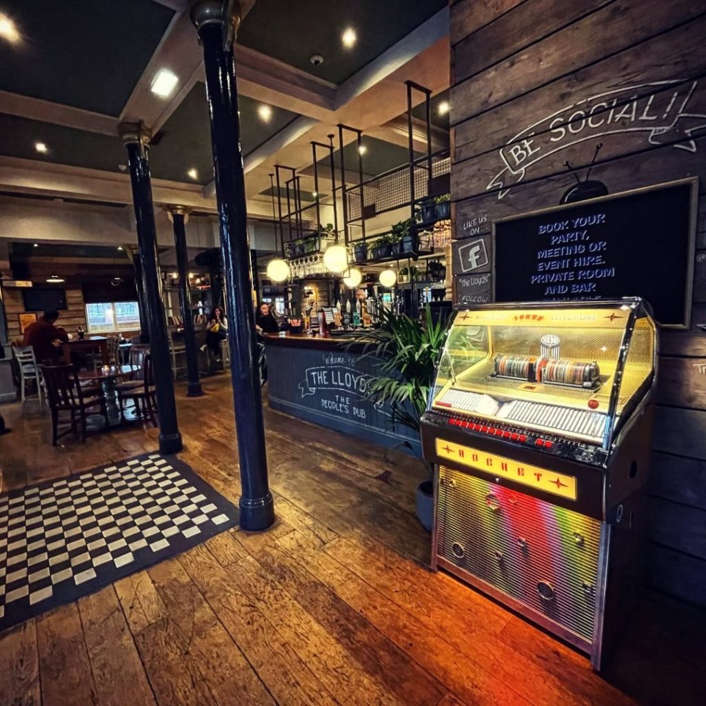 The Lloyds, Chorlton